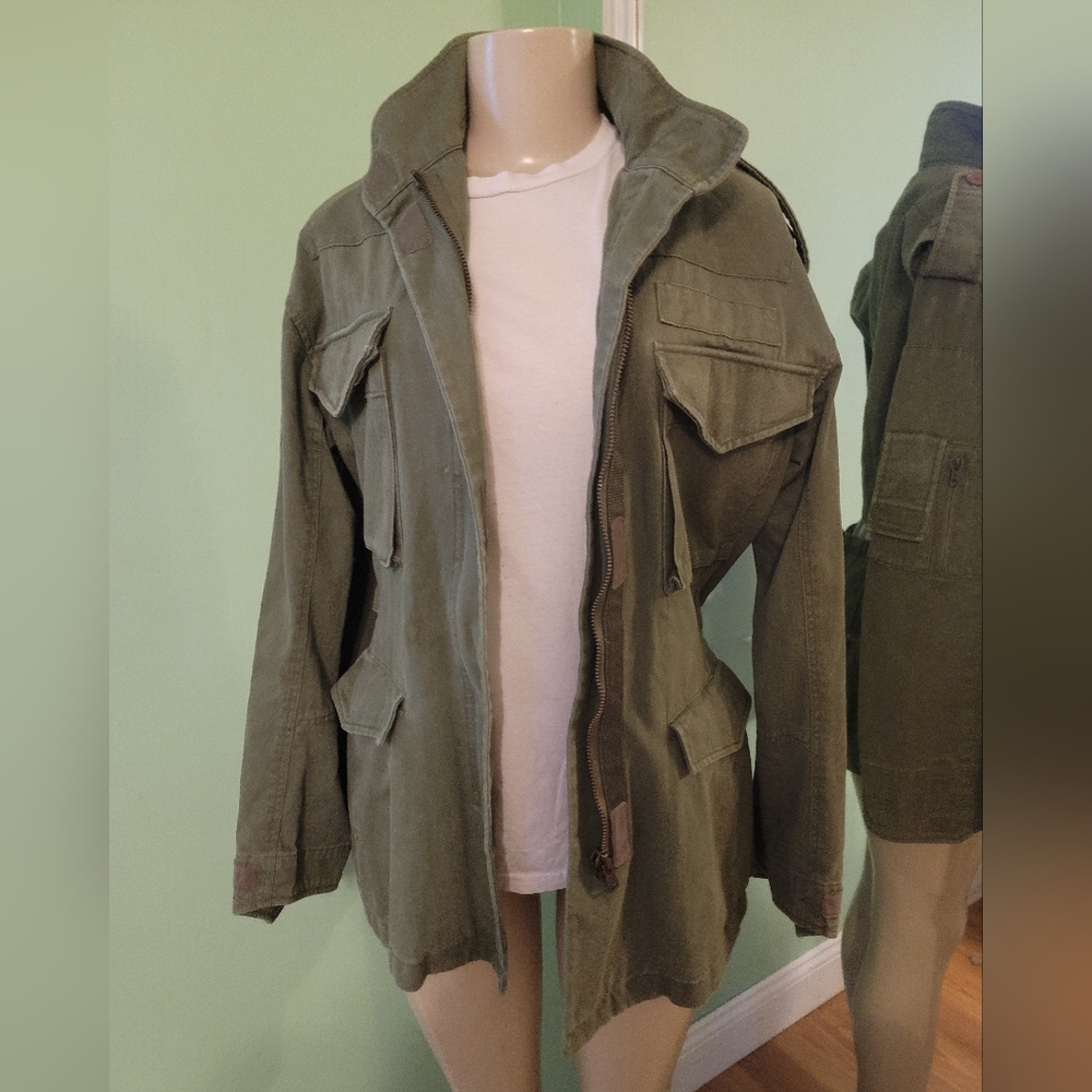 Push Button Khaki Cut-out point cargo jacket w/ open back
